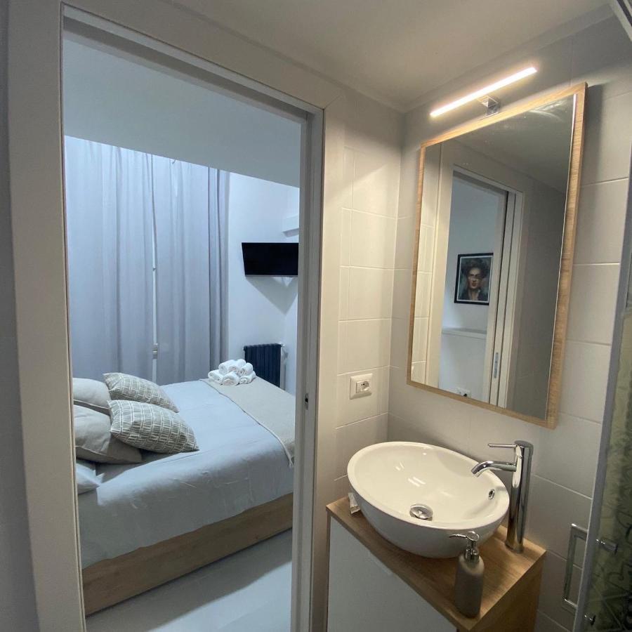 Maison Silvia Неаполь Екстер'єр фото