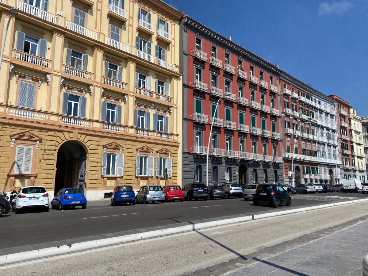 Maison Silvia Неаполь Екстер'єр фото
